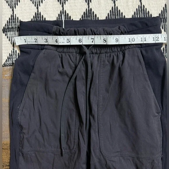 Lululemon Athletica black dance studio mid rise jogger - Picture 5 of 10